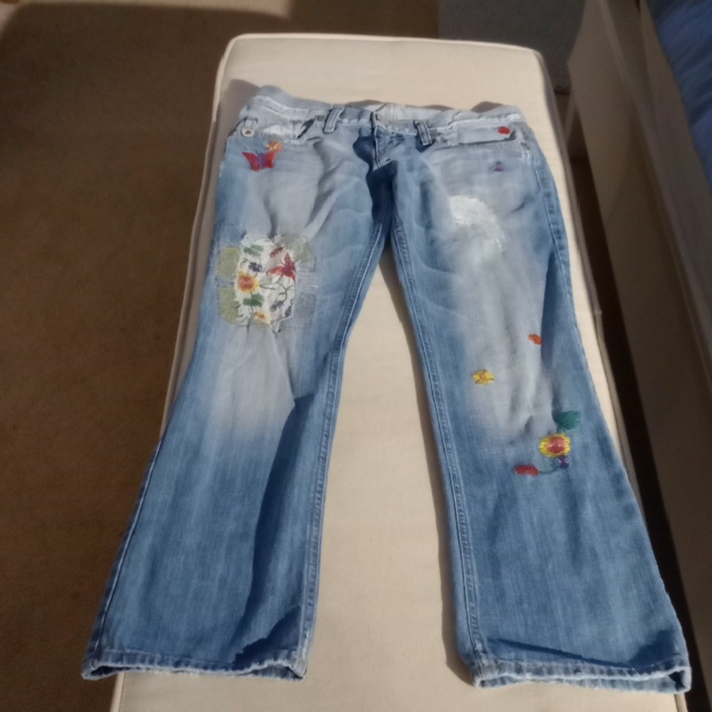 Women's Take Two mod Kimberly patch embroidered jeans size 30W/32L